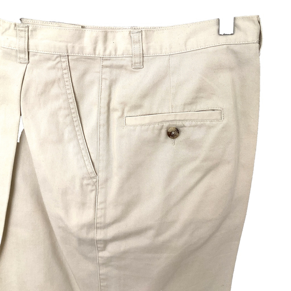 Charter Club Vintage Khaki/Cream Shorts High Waisted Pleated Size 10 - Picture 6 of 8